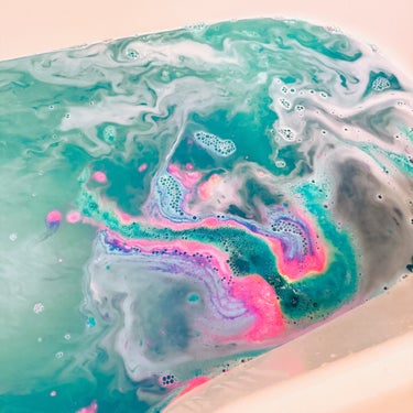 ラッシュ インターギャラクティックのクチコミ「LUSH
インターギャラクティック

コスパ⚪︎
この香りや見た目が好きな方には妥当なお値段だ.....」（2枚目）