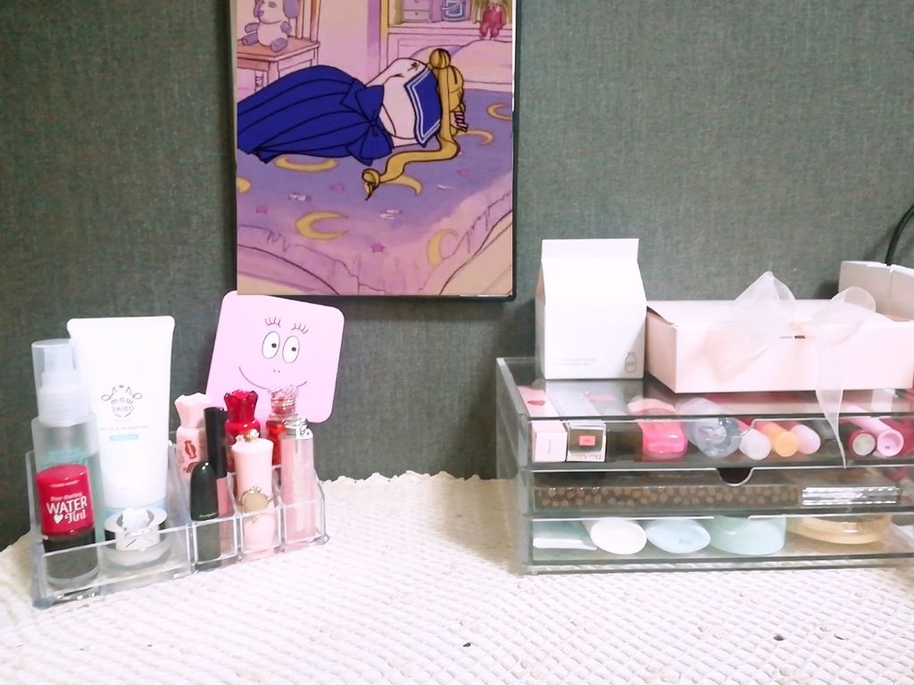 s a k u on LIPS 「どうも!sakuです!!今回はMakeuptableを紹介して..」(3枚目)