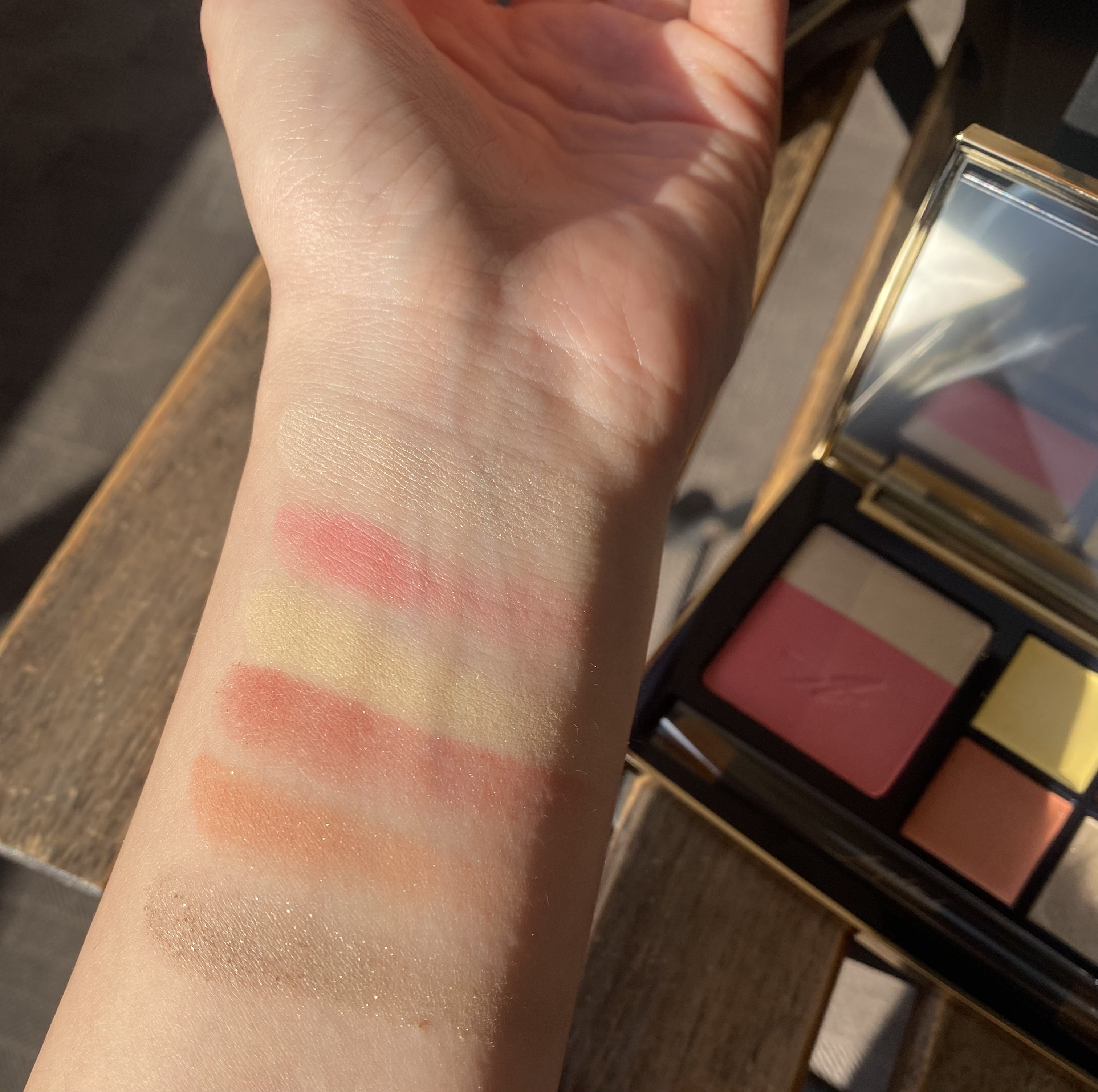 コンスピキュアス アイ＆チークカラーパレット リミテッドコレクション a/Amplitude/アイシャドウパレットを使ったクチコミ（2枚目）