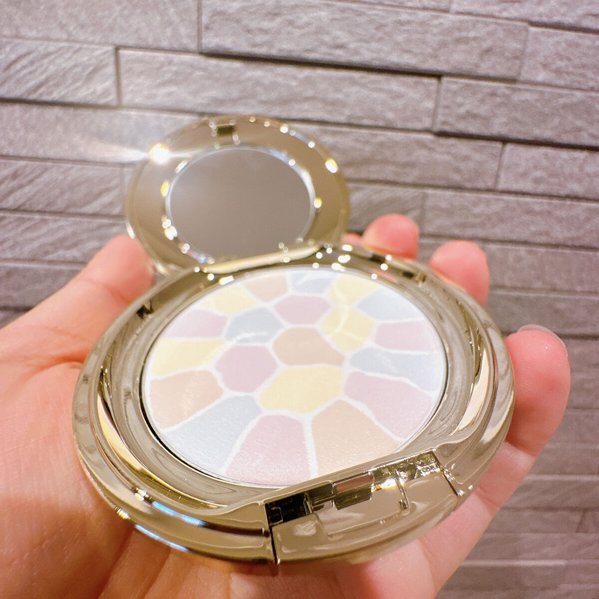 ラ プードル オートニュアンス/Elégance/プレストパウダーを使ったクチコミ（3枚目）