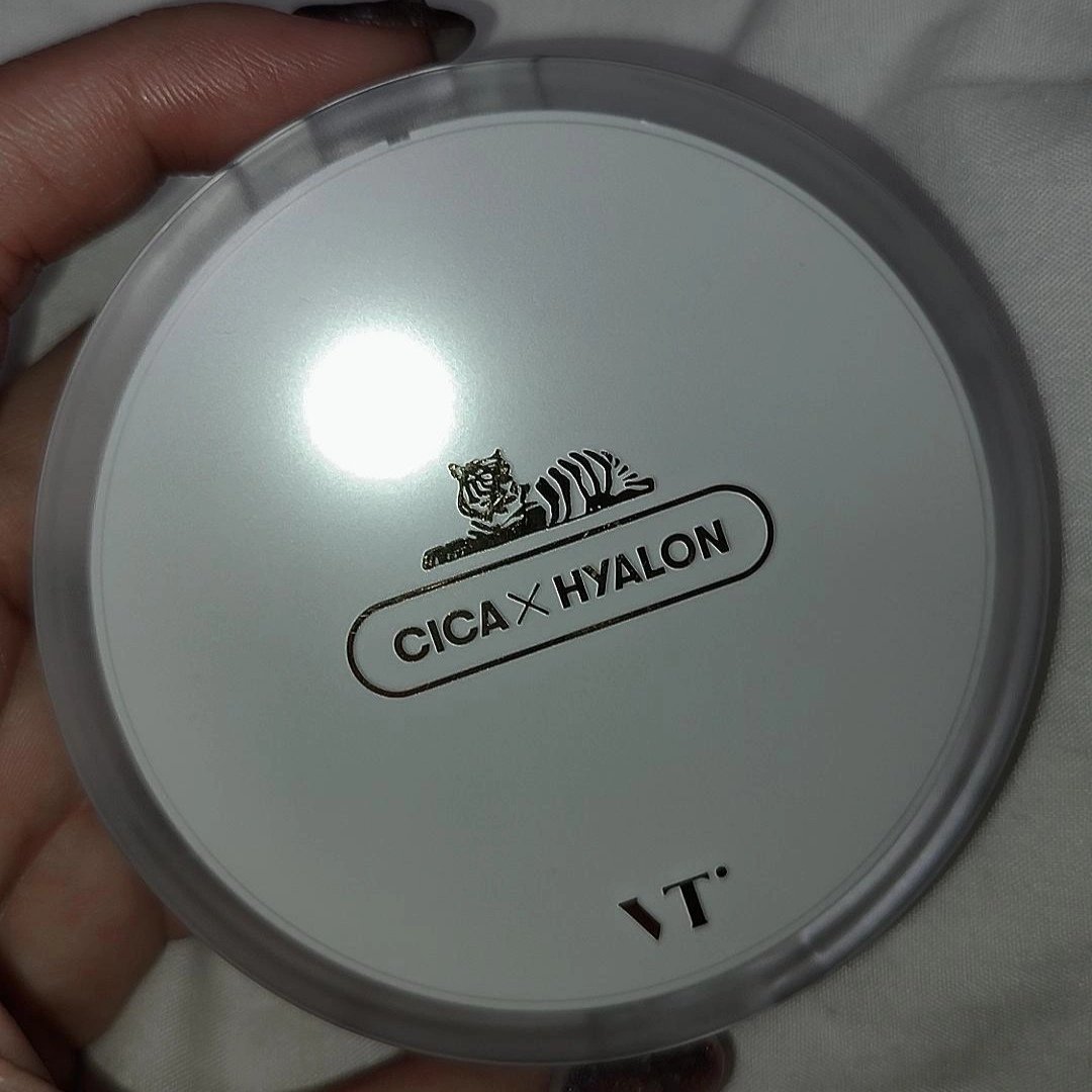 CICA スキンフィットカバークッション/VT/クッションファンデーションを使ったクチコミ（2枚目）