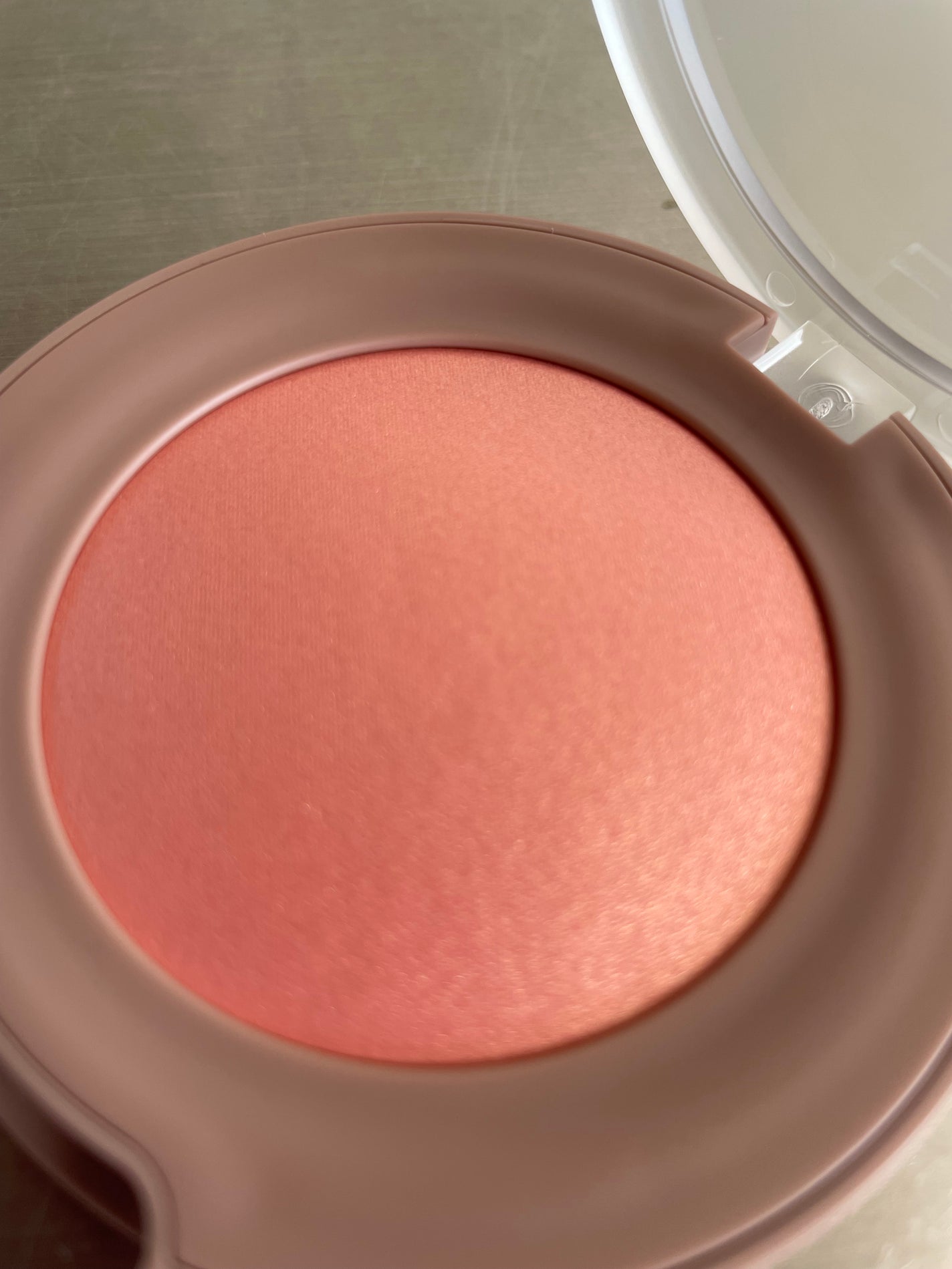 トゥルーディメンショングロウチーク/hince/パウダーチークを使ったクチコミ(3枚目)