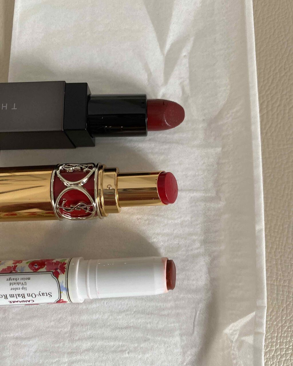 デアリングリィデミュアリップスティック/THREE/口紅を使ったクチコミ（2枚目）