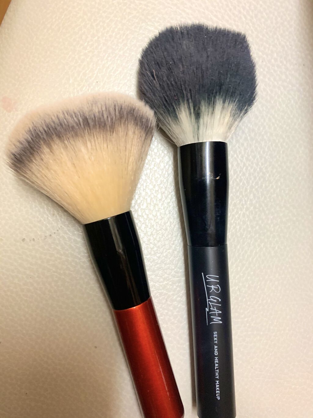 春姫 ファンデーションブラシ/DAISO/メイクブラシを使ったクチコミ（3枚目）