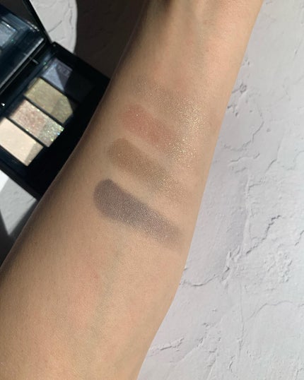 miho on LIPS 「@kanebo▫️KANEBOカラーシャドウ 01sentim..」(7枚目)