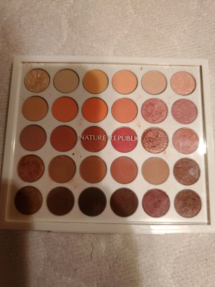 アイシャドウパレット spring edition/ネイチャーリパブリック/アイシャドウパレットを使ったクチコミ(2枚目)