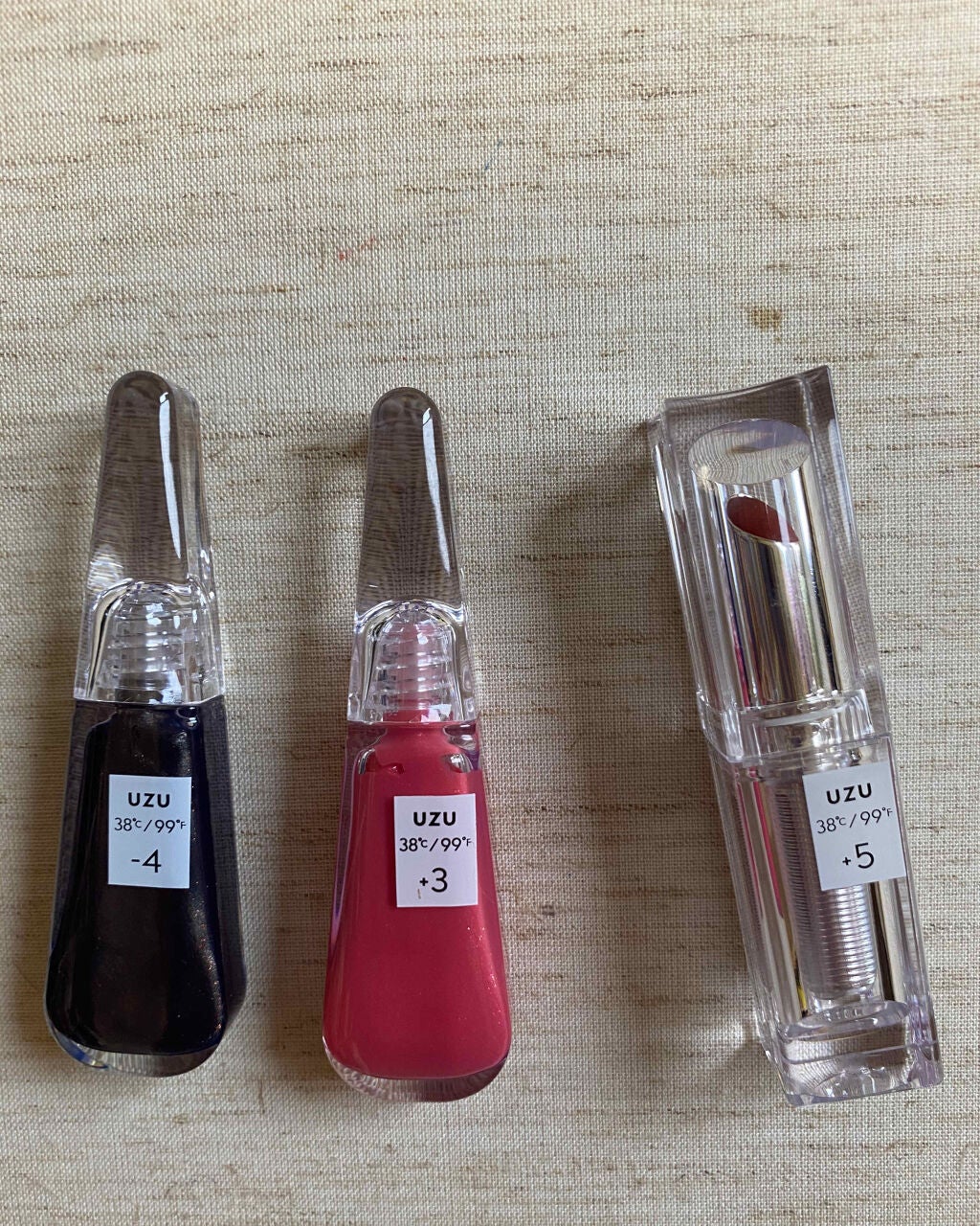 38°C / 99°F リップトリートメント (リップ美容液)/UZU BY FLOWFUSHI/リップケアを使ったクチコミ(1枚目)