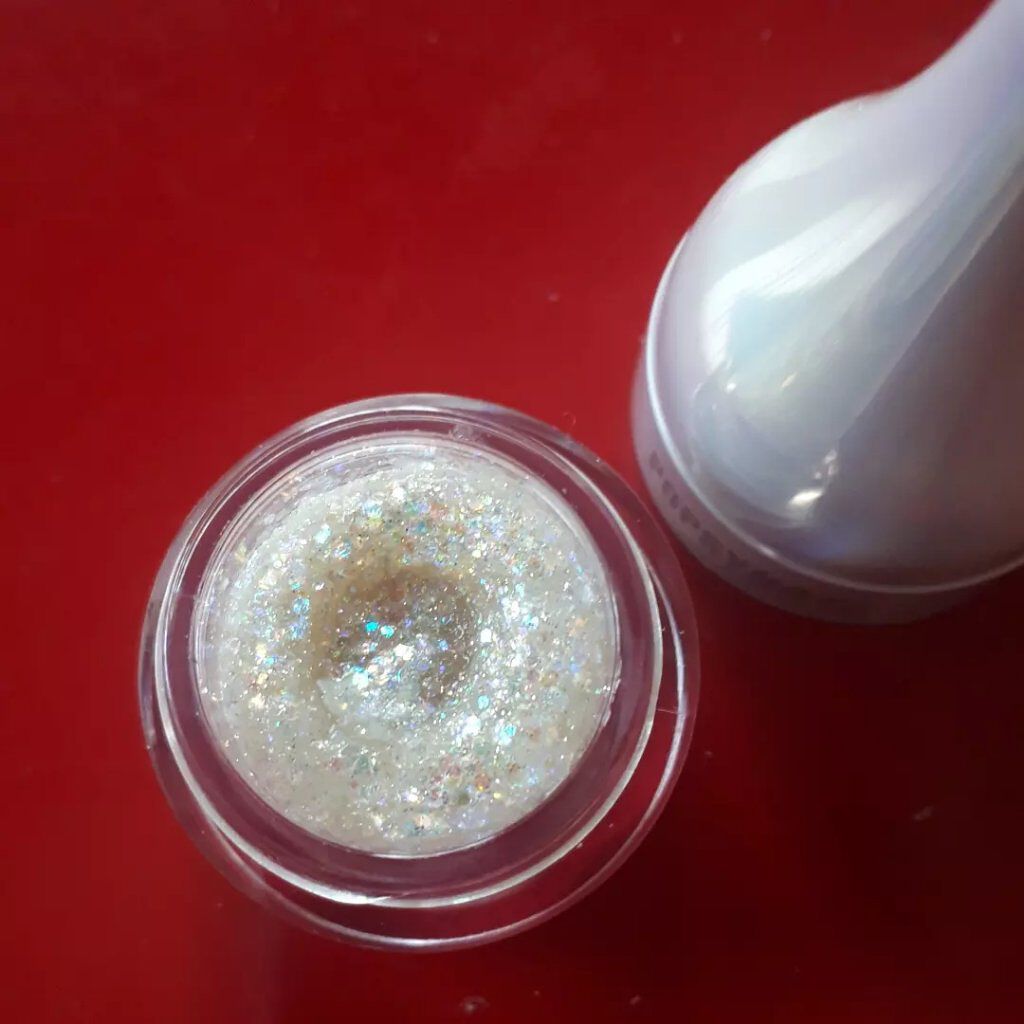 シャイラスティンググリッタージェル/POPSY NOTE/グリッターを使ったクチコミ（2枚目）