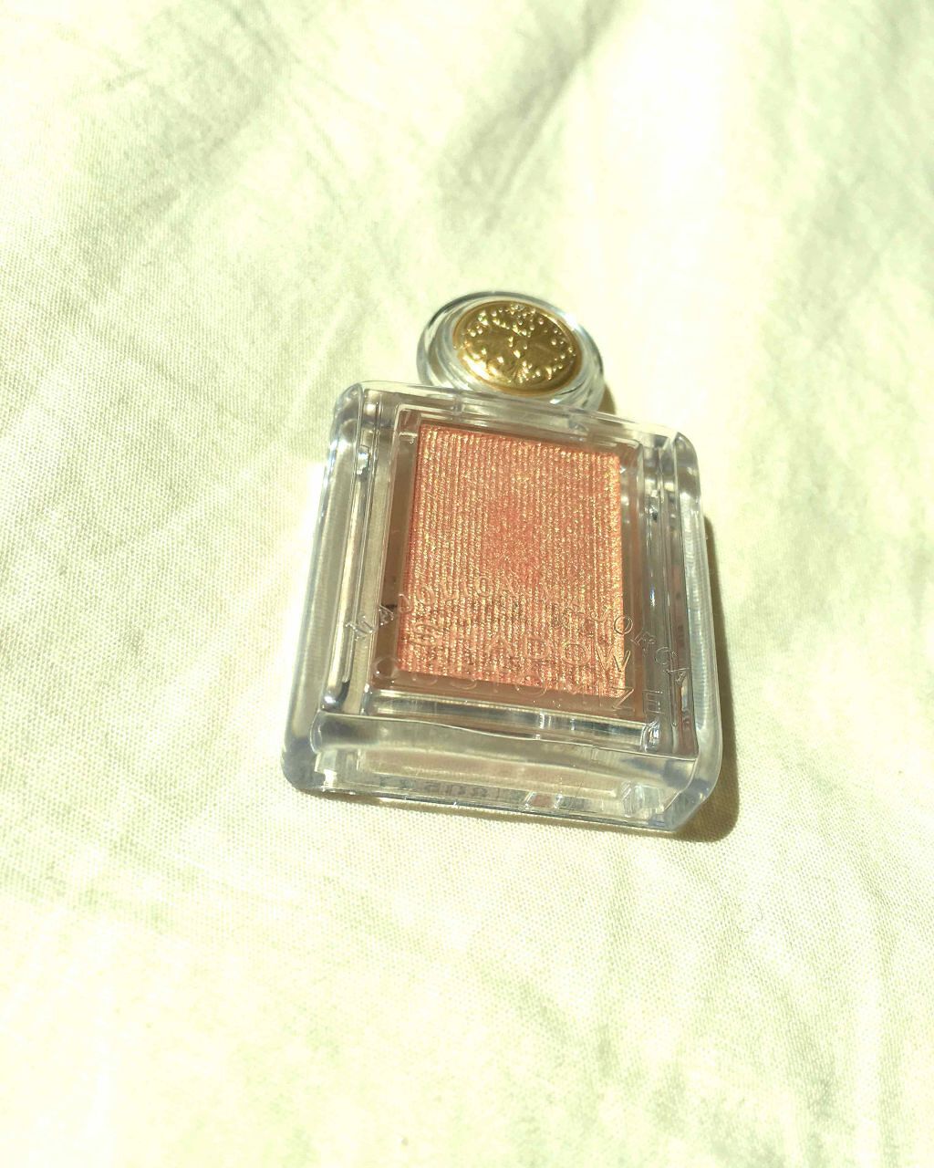 シャドーカスタマイズ/MAJOLICA MAJORCA/単色アイシャドウを使ったクチコミ（1枚目）