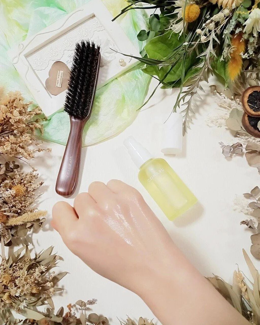 スタイリングオイル<タイト&ウェット>/COHARU/ヘアオイルを使ったクチコミ(4枚目)