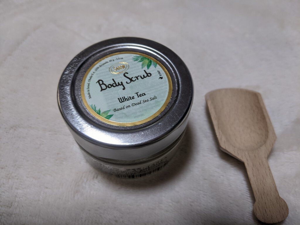 ボディスクラブ ホワイトティー 320g/SABON/ボディスクラブを使ったクチコミ（1枚目）