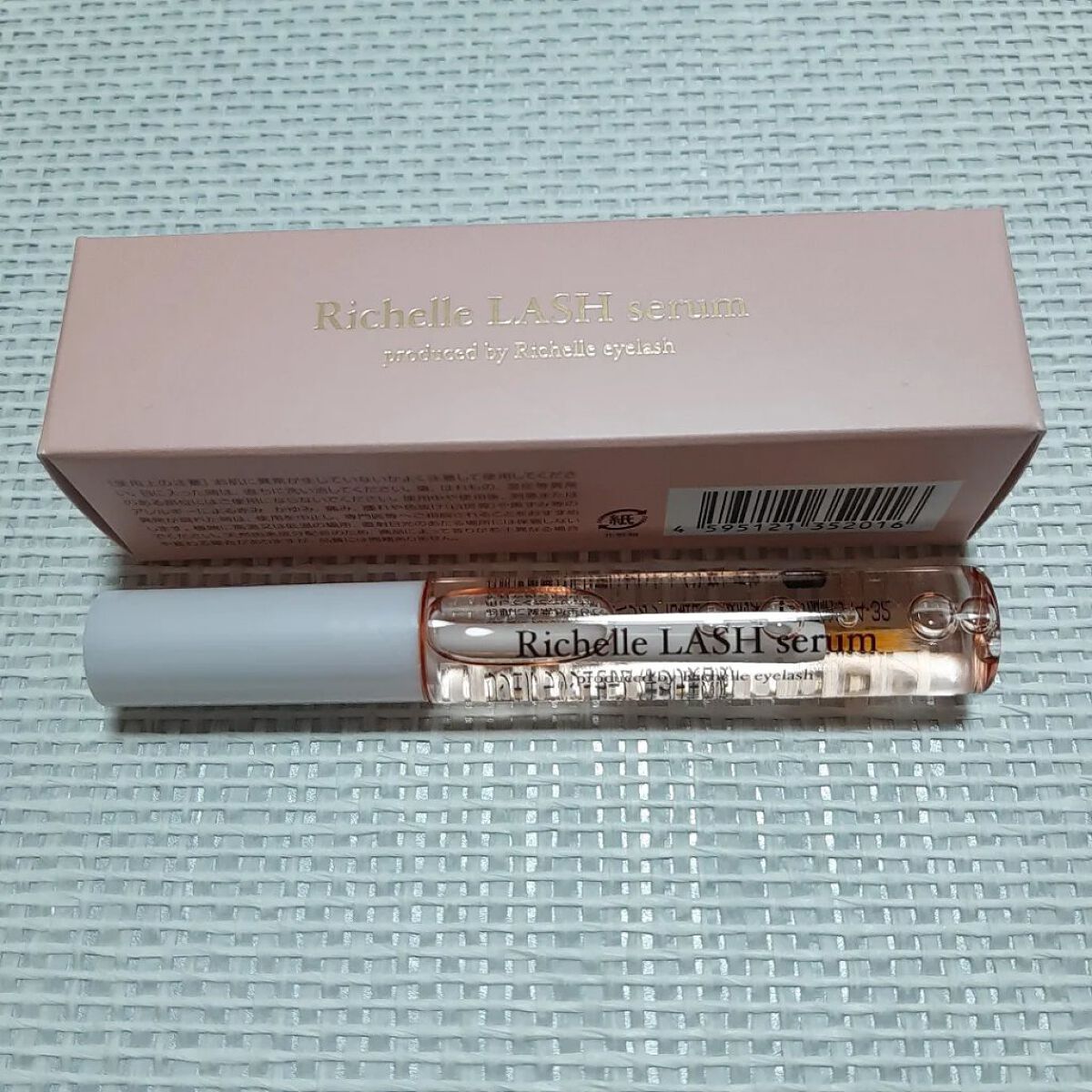 リシェルラッシュセラム/Richelle LASH serum/まつげ美容液を使ったクチコミ（1枚目）