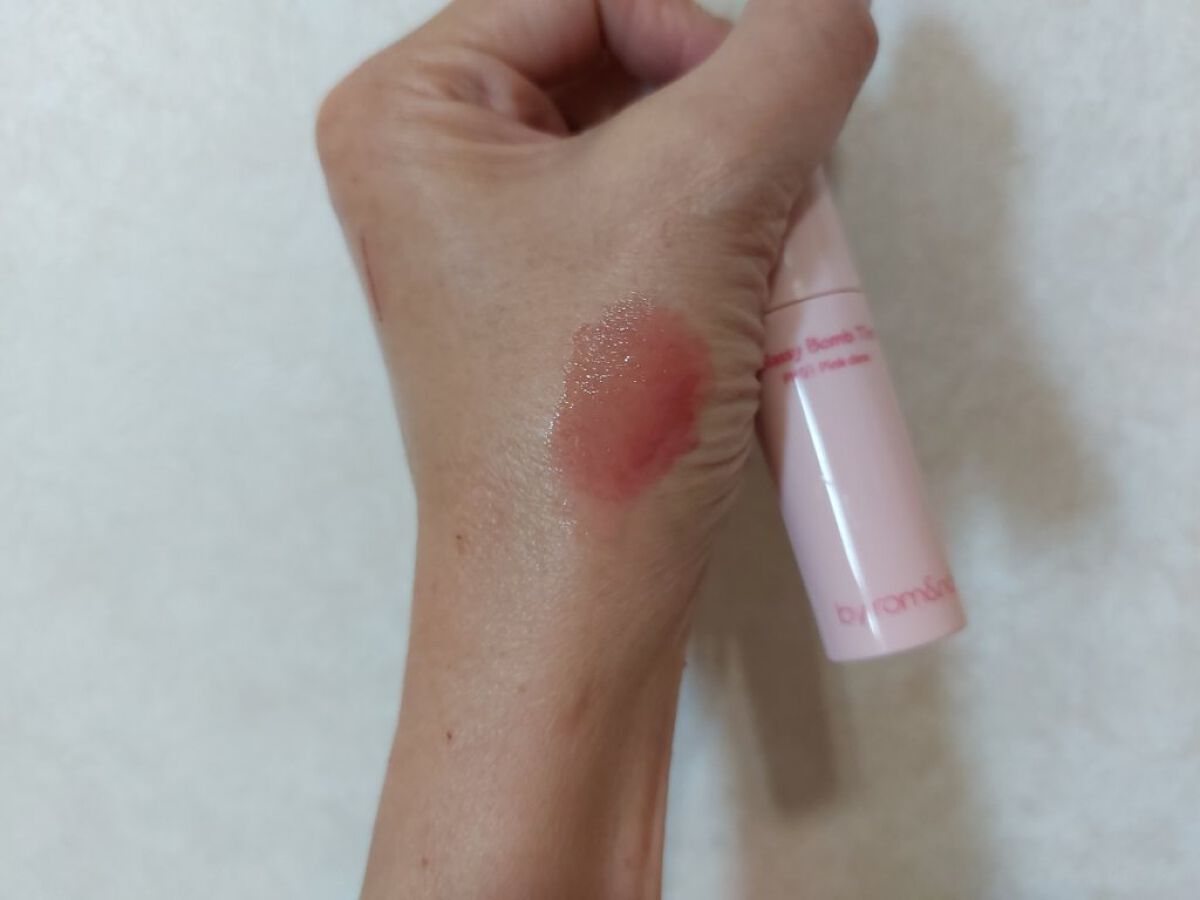 アンドバイロムアンド　グラッシーボムティント/&nd by rom&nd/リップティントを使ったクチコミ（1枚目）