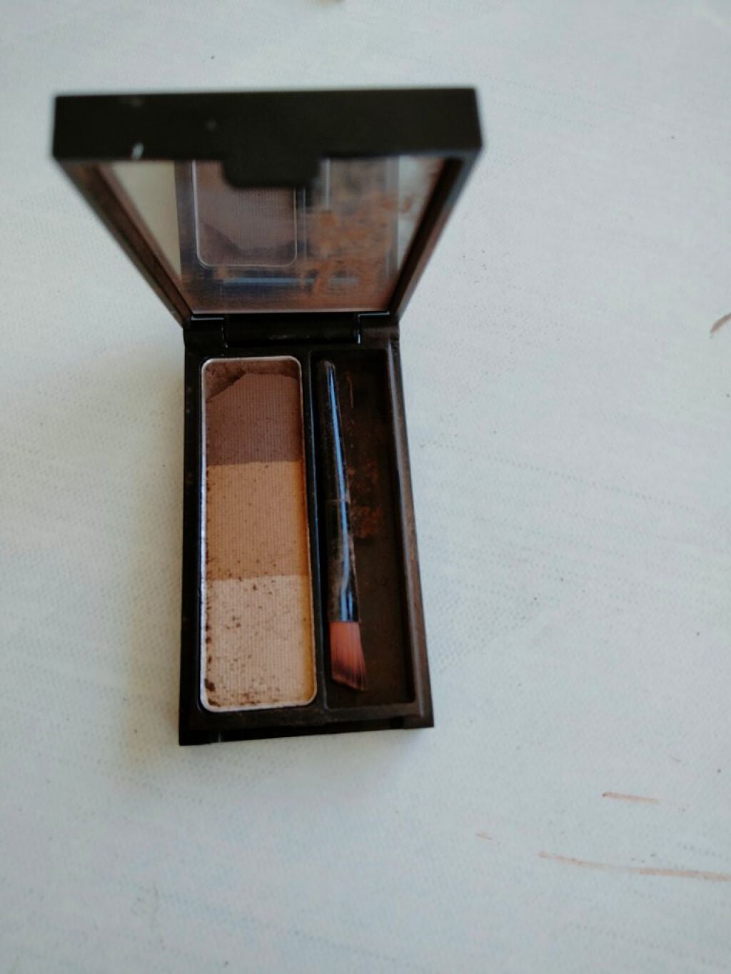 なちみ on LIPS 「メイクセットはいくつあっても良いですよねー!..」(4枚目)