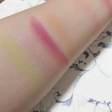 UR GLAM　BLOOMING EYE COLOR PALETTE/U R GLAM/アイシャドウパレットを使ったクチコミ（3枚目）