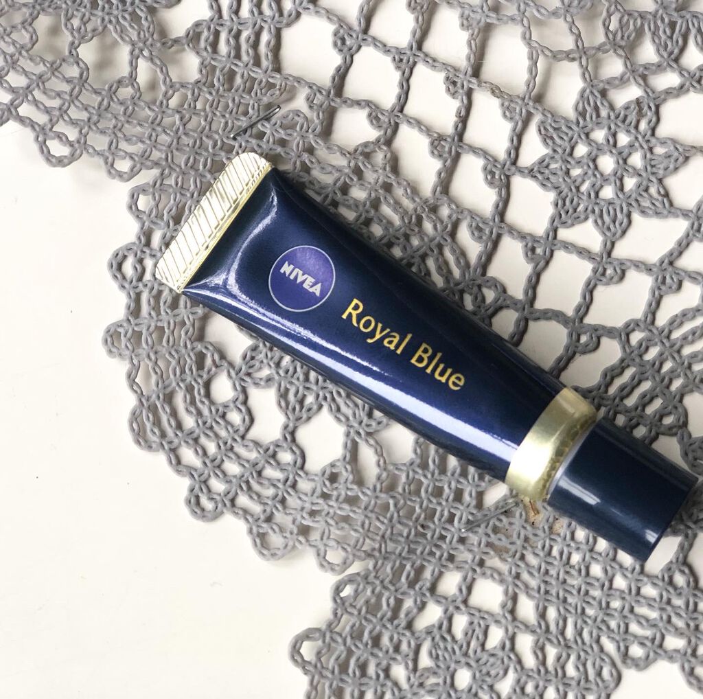 ニベア　ロイヤルブルーリップ　濃密美容ケア/ニベア/リップ美容液を使ったクチコミ（2枚目）