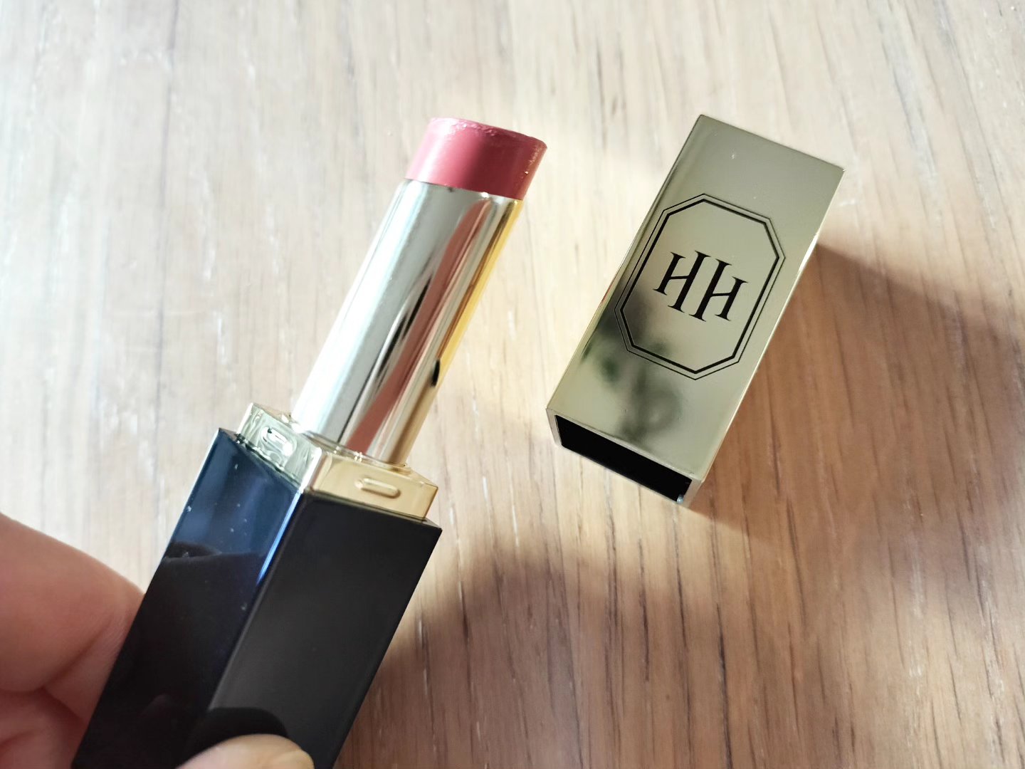 キスモアリップ/H×H/口紅を使ったクチコミ（2枚目）