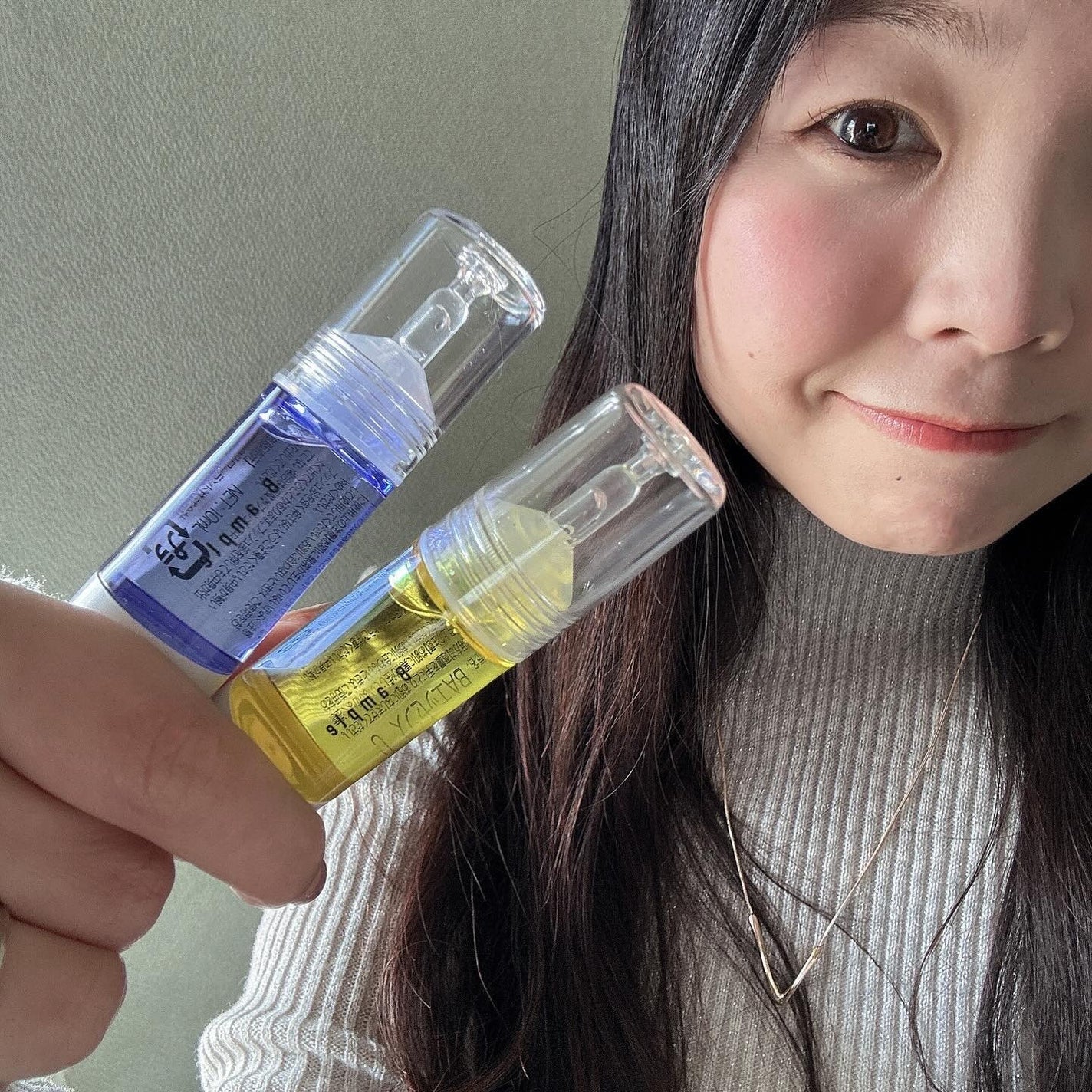 イエベ春ちょいサマー on LIPS 「なに!?この形💉???実はこれ、5種の化粧品原料を贅沢に詰めた..」(5枚目)