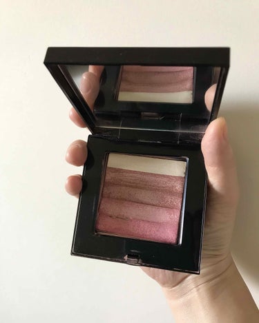 BOBBI BROWN シマー ブリック コンパクトのクチコミ「#シマーブリック ！大好きな名品！
3, 4年くらい前に空港の免税店で買って、ずっと愛用してる.....」（1枚目）