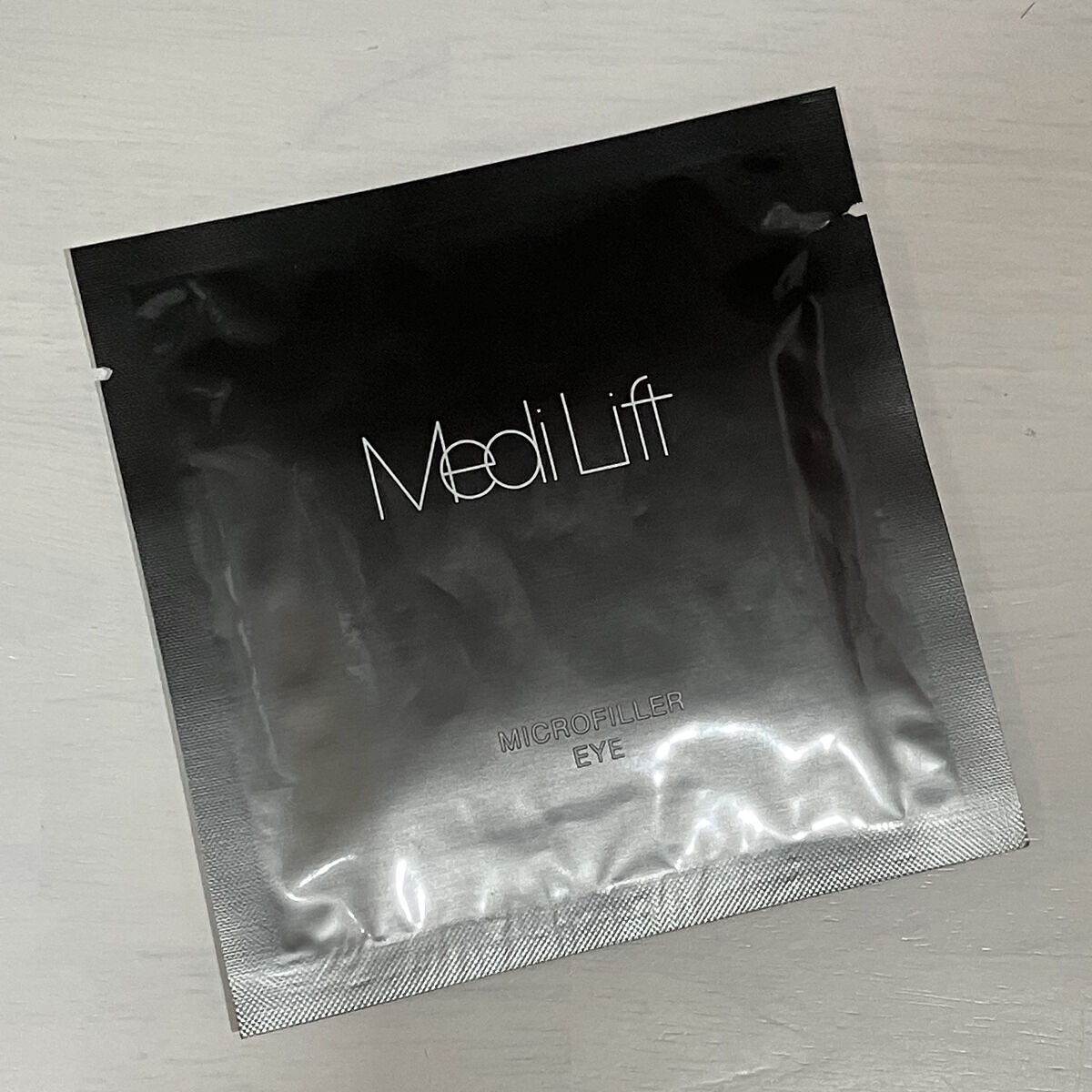 メディリフト 3Dマイクロフィラー(目元用)/YA-MAN TOKYO JAPAN/美容液を使ったクチコミ（1枚目）