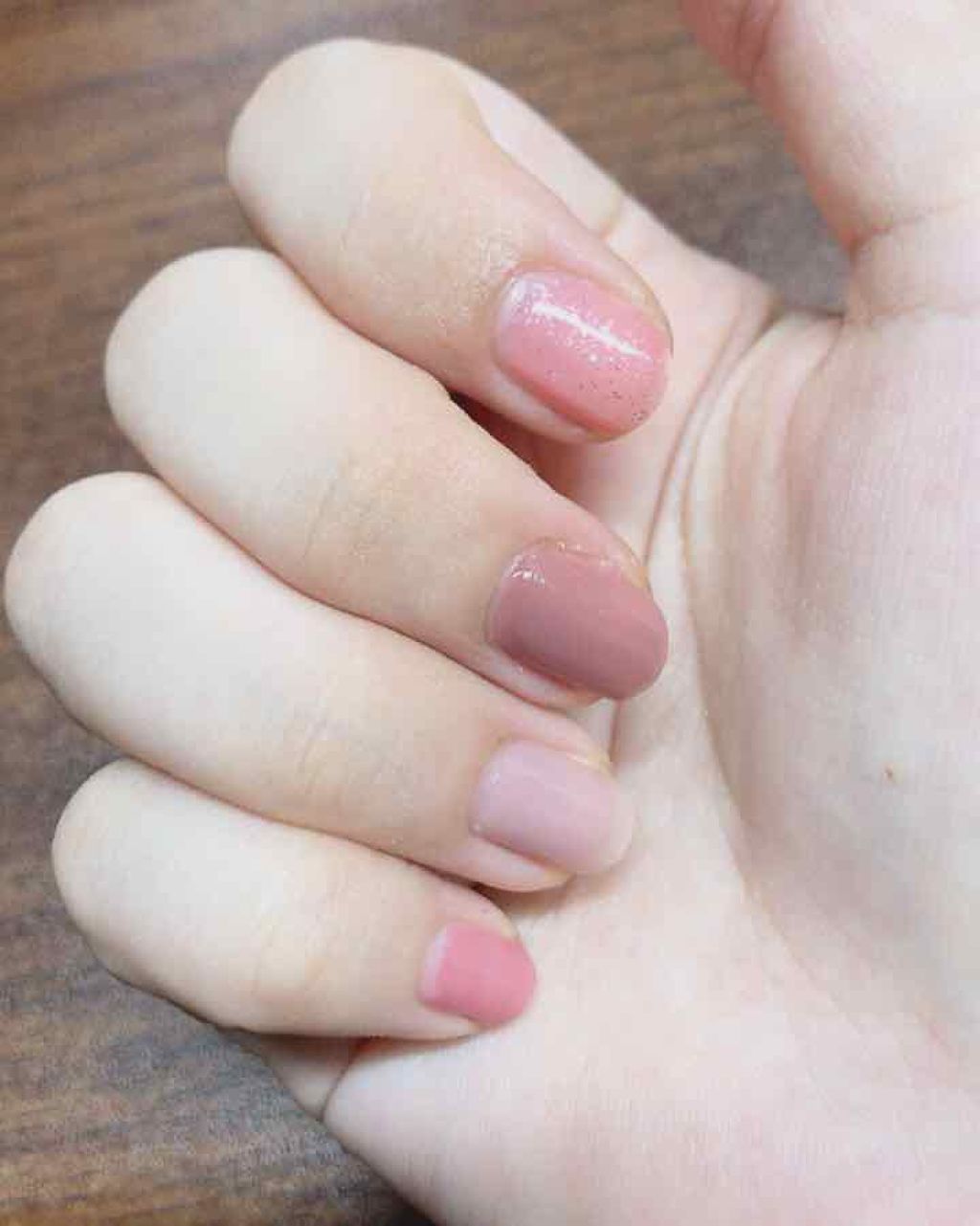 ネイルラッカー R/JILL STUART/マニキュアを使ったクチコミ(2枚目)