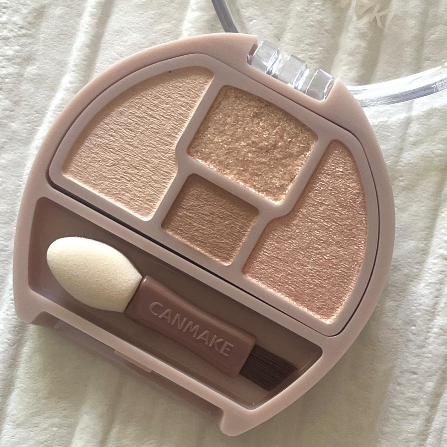 プランぷくコーデアイズ/キャンメイク/パウダーアイシャドウを使ったクチコミ(4枚目)