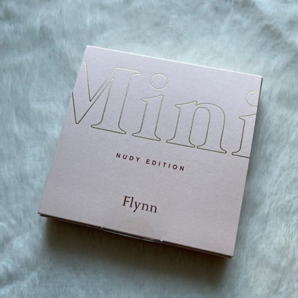 chacha | 自分磨きを楽しむOL on LIPS 「ミニサイズが可愛すぎる!!flynnの新作コスメ✨✼••┈┈•..」(2枚目)