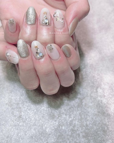 mauloa_nail on LIPS 「・クリスマスネイル🤍🎅🎄ありがとうございました☺️✨・ネイルレ..」（1枚目）