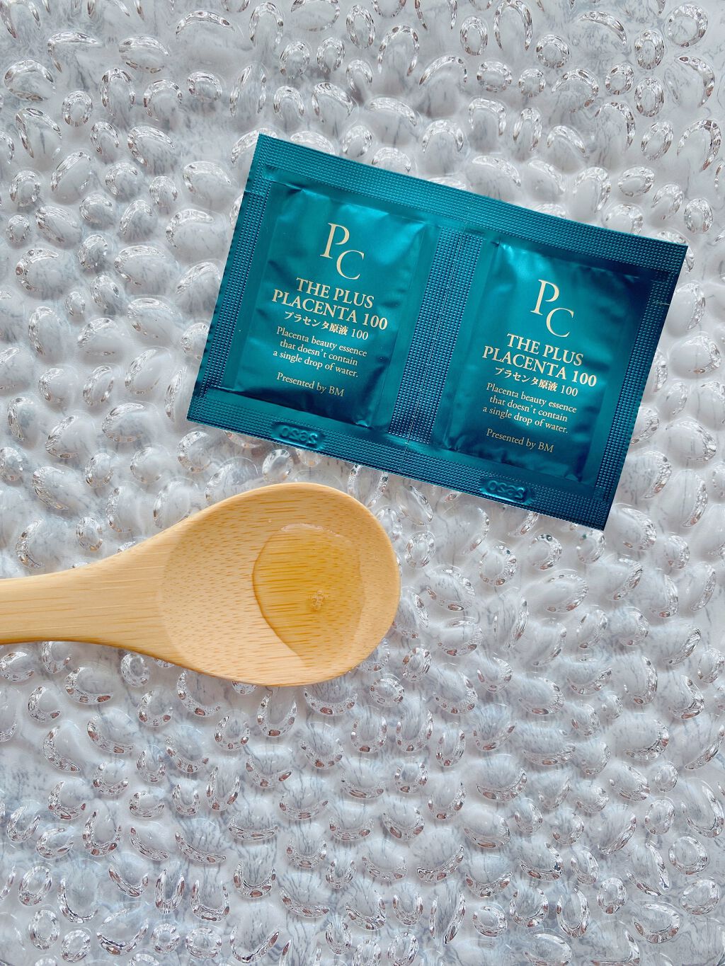 【馬プラセンタ原液100】プラセンタ原液100美容液　パウチ　1ml (馬プラセンタ)/パーフェクトC/美容液を使ったクチコミ（2枚目）