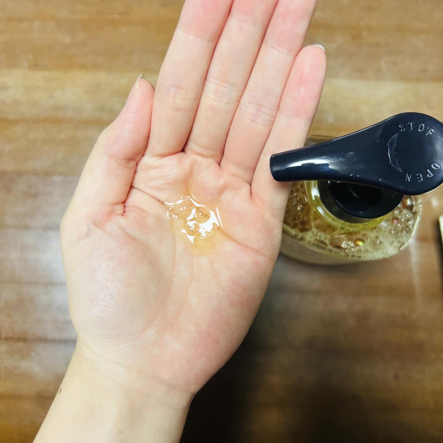 マイブースターズ ケラチン ブースター シャンプー/トリートメント [ダメージリペア] シトラスサボンの香りのクチコミ「マイブースターズ ケラチンブースター シャンプー／トリートメント

ダメージを補修し、つや髪へ.....」（2枚目）