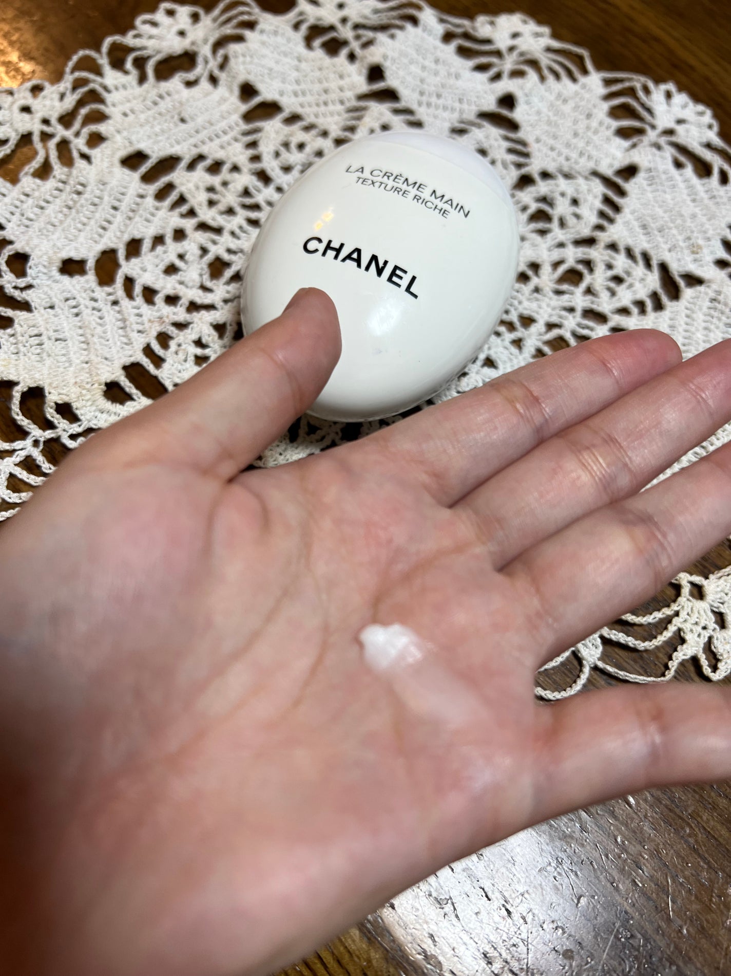 ラ クレーム マン リッシュ/CHANEL/ハンドクリームを使ったクチコミ(2枚目)