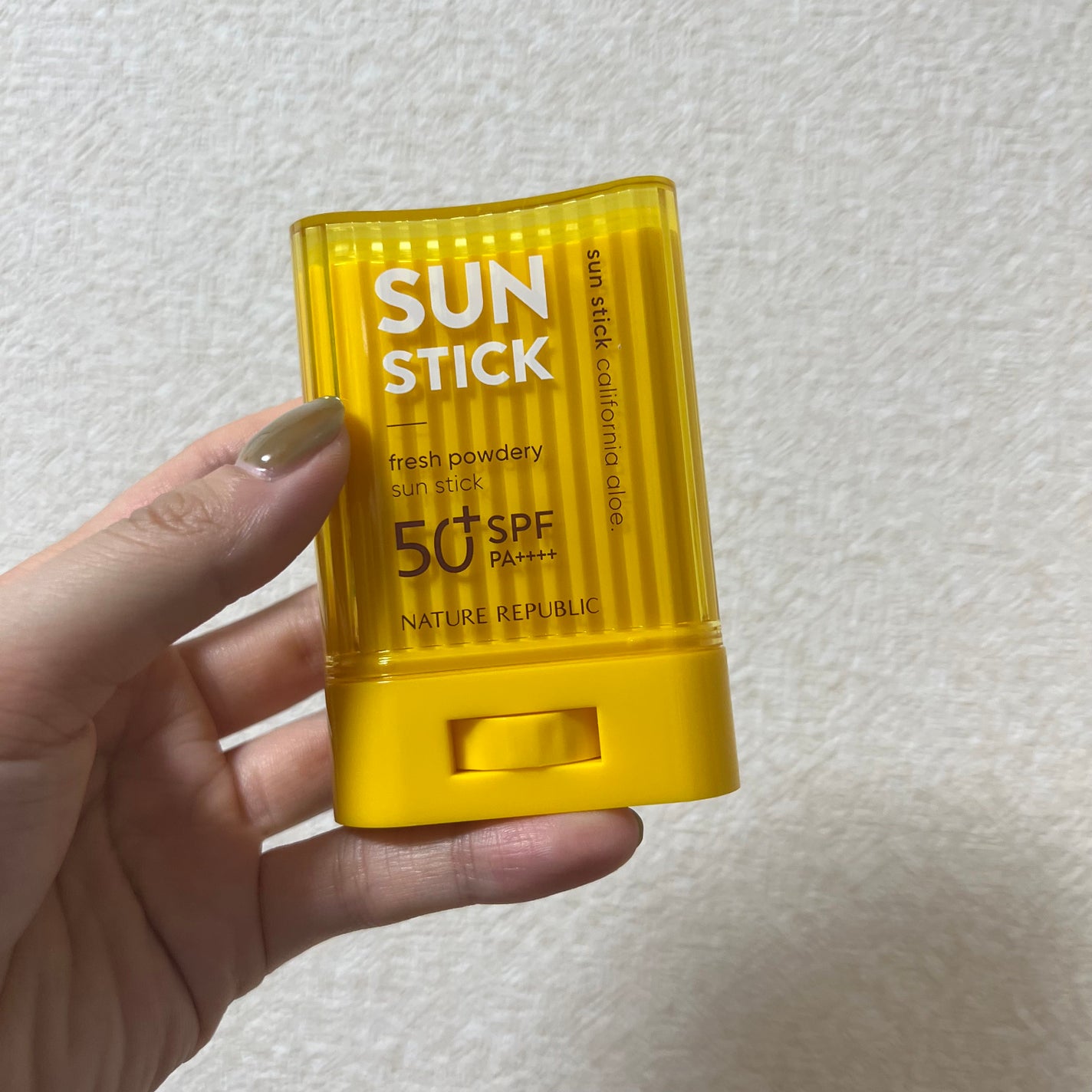 パウダリーUVアロエスティック/ネイチャーリパブリック/日焼け止めスティックを使ったクチコミ(1枚目)