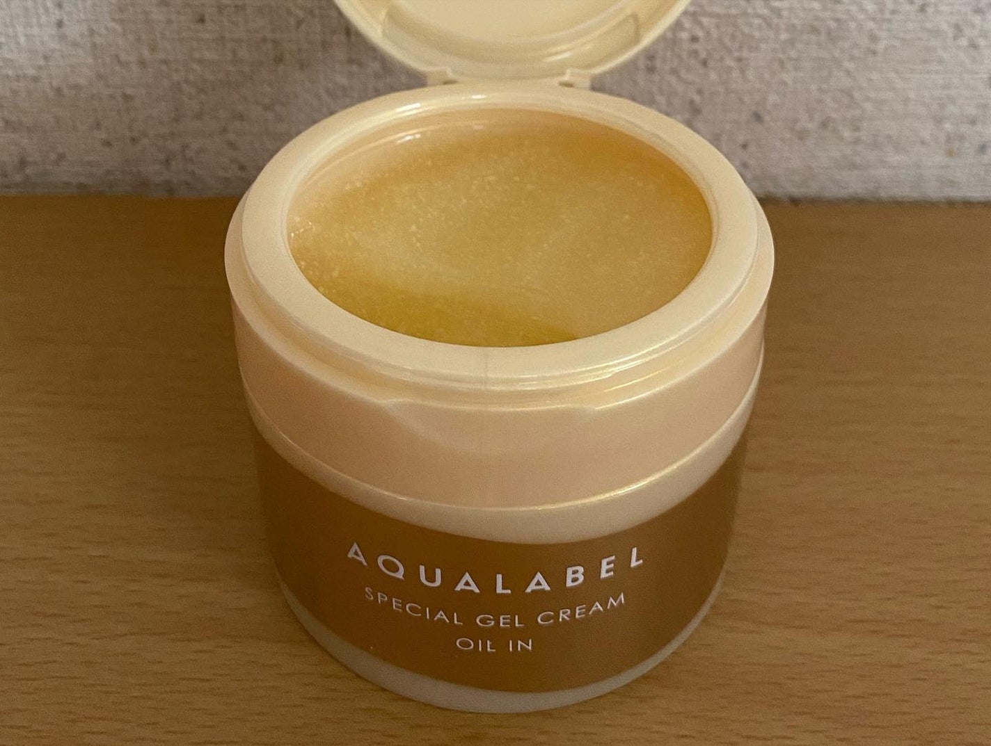 スペシャルジェルクリーム(オイルイン)/アクアレーベル/オールインワン化粧品を使ったクチコミ(8枚目)