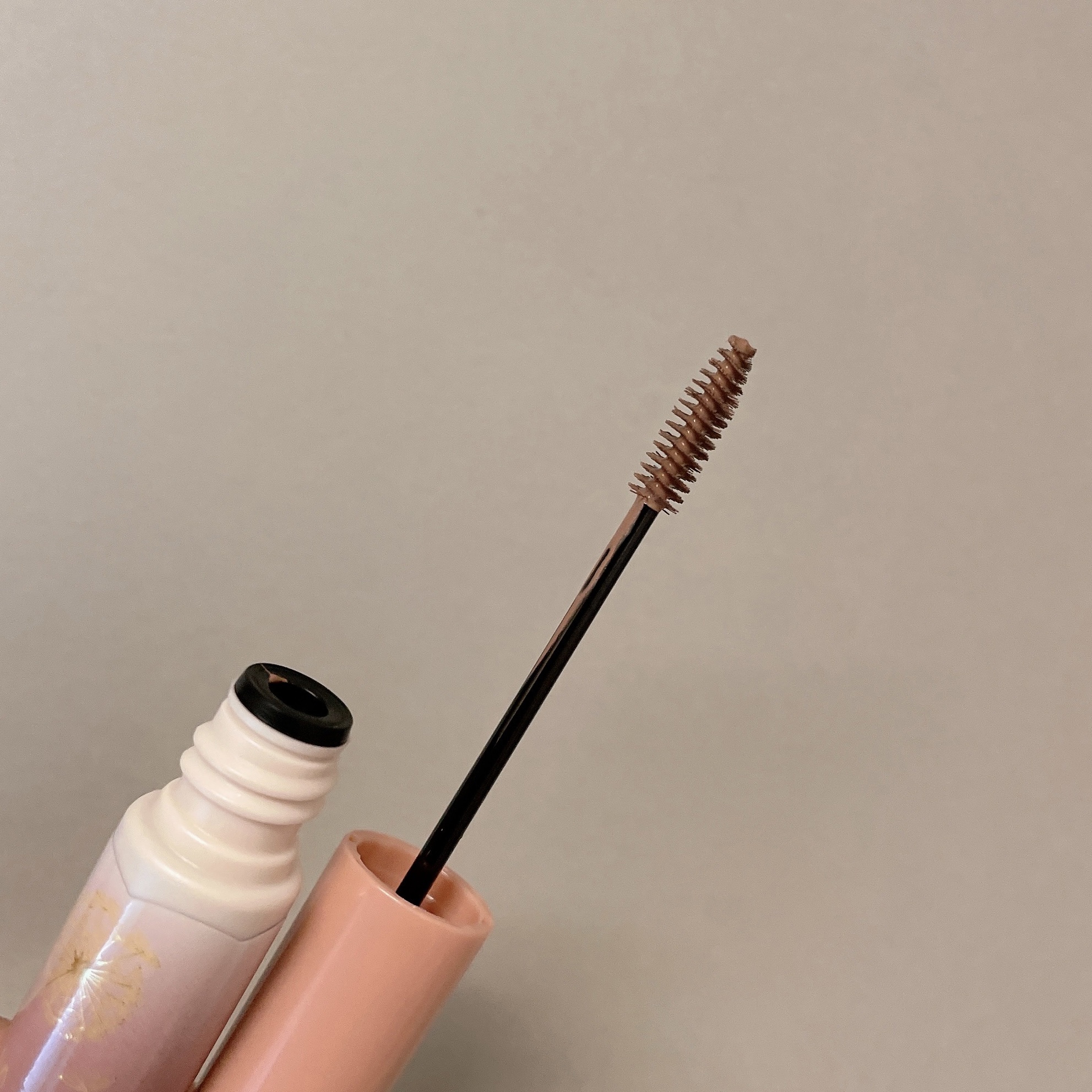 スマートミニアイブロウカラー 03 さくらブラウン/キャンメイク/眉マスカラを使ったクチコミ（2枚目）