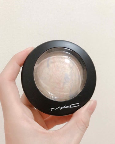 ☆MAC ミネラライズ スキンフィニッシュ ライトスカペード



マックで定番のハイライト！

私、ず〜〜っとハイライトが欲しかったんですがなかなか購入する機会がなく日々が過ぎて行きました、、



