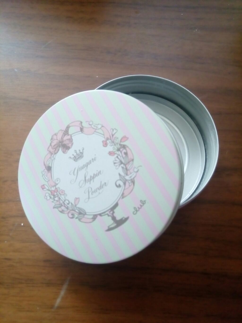 すっぴんパウダー/クラブ/プレストパウダーを使ったクチコミ(1枚目)