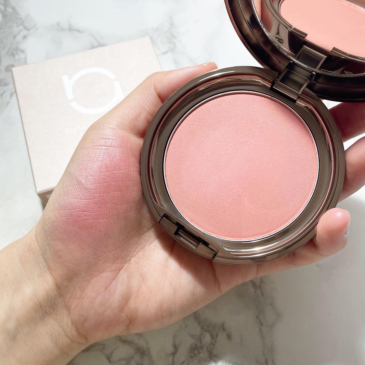 ライトブレンドブラッシュ/rienda beauty/パウダーチークを使ったクチコミ（3枚目）