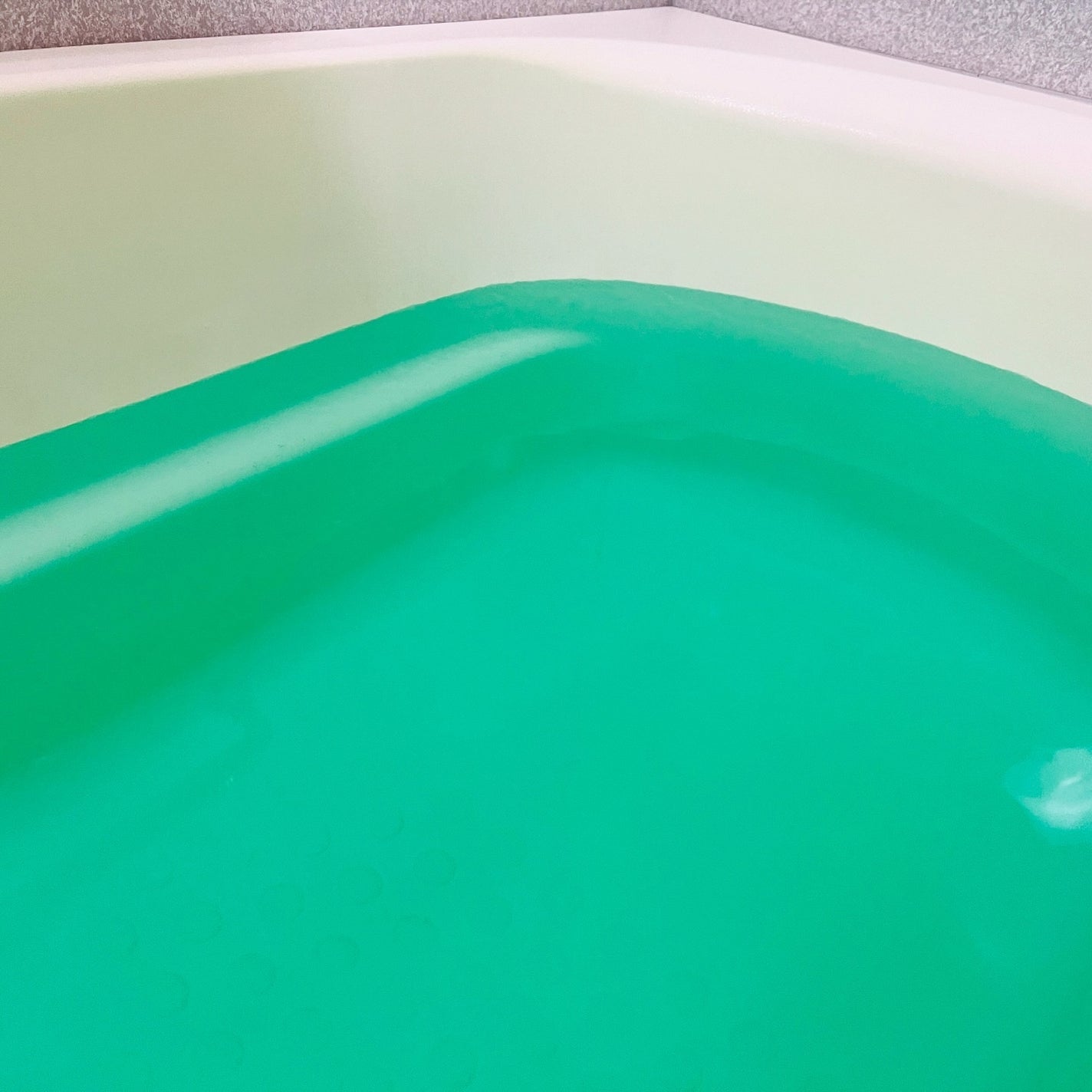 汗かきエステ気分 スペシャリテ エプソムソルト フローラルマリンの香り/マックス/無機塩系入浴剤を使ったクチコミ(4枚目)