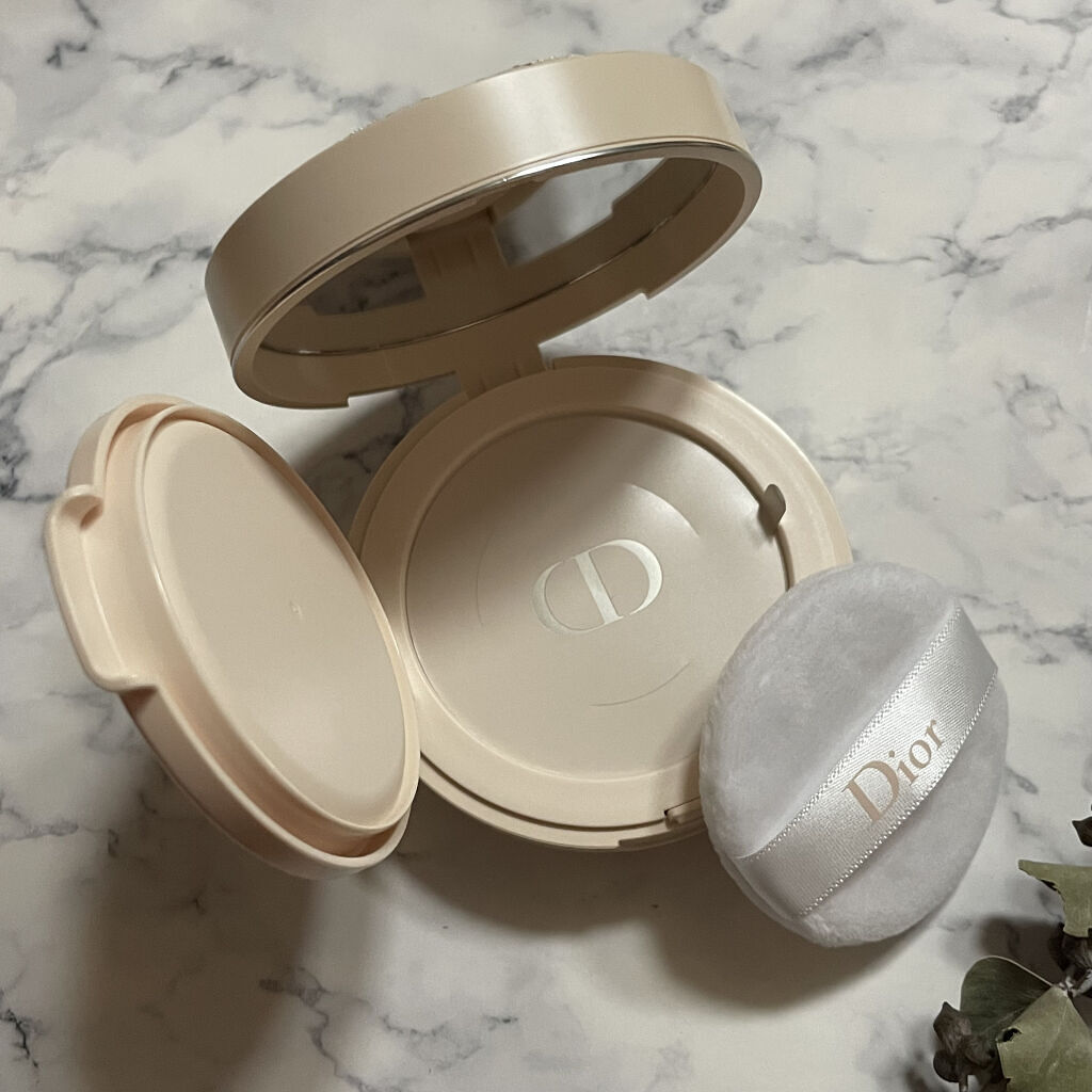 ディオールスキン フォーエヴァー クッション パウダー ミディアム/Dior/ルースパウダーを使ったクチコミ（2枚目）