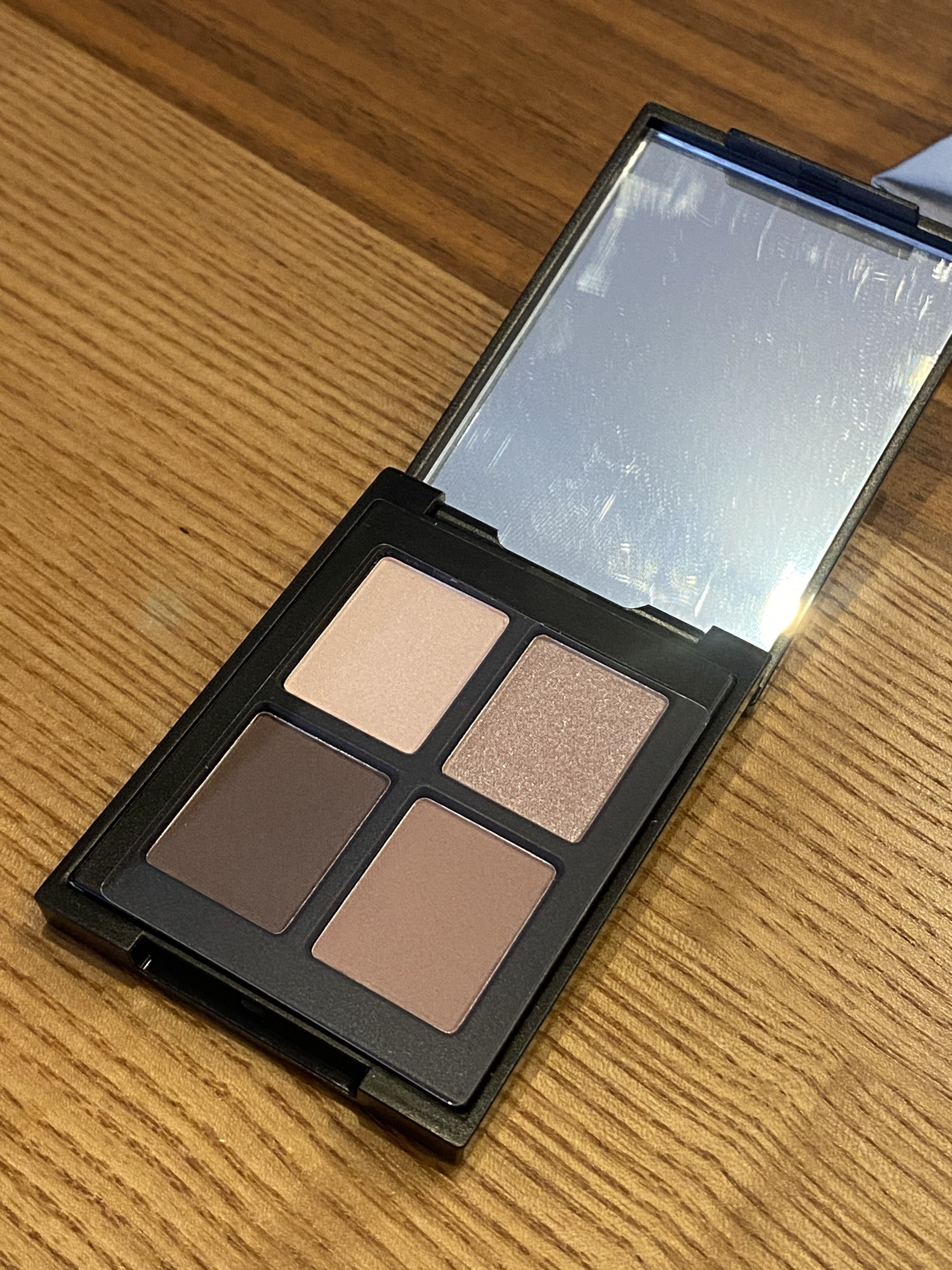 エトワルローズ 4色アイシャドウ 13 キャネル/Étoile Rose/アイシャドウパレットを使ったクチコミ（2枚目）