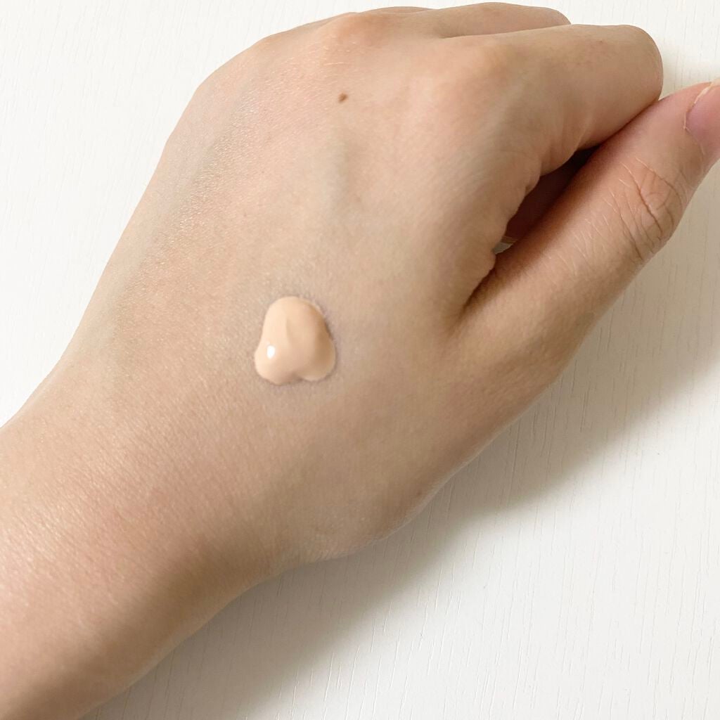 ボーン ディス ウェイ グロウ モイスチュアライジング メイクアップ プライマー/Too Faced/化粧下地を使ったクチコミ(3枚目)