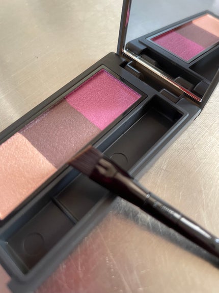 プランクトン on LIPS 「#セルヴォーク#アイブロウパウダー ex03かわいいピンク。肌..」(5枚目)