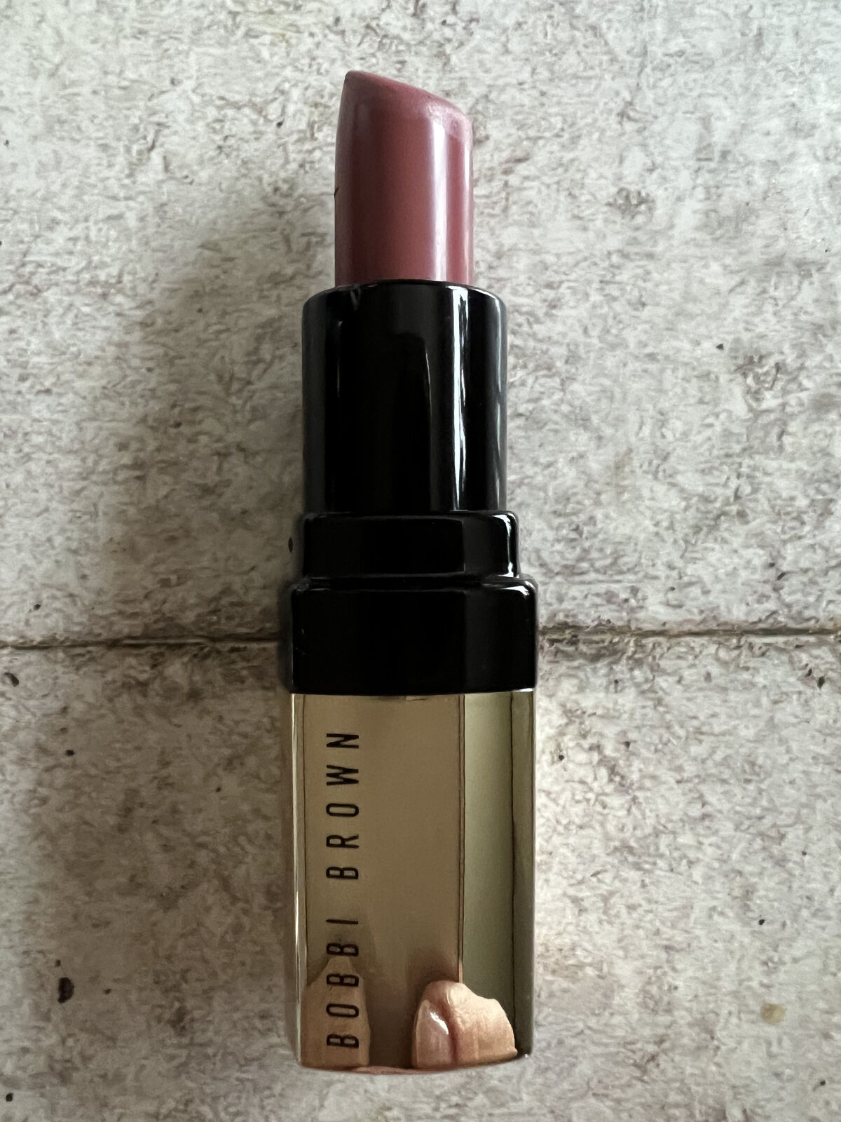 リュクス リップスティック  315 ニュートラルローズ/BOBBI BROWN/口紅を使ったクチコミ（2枚目）