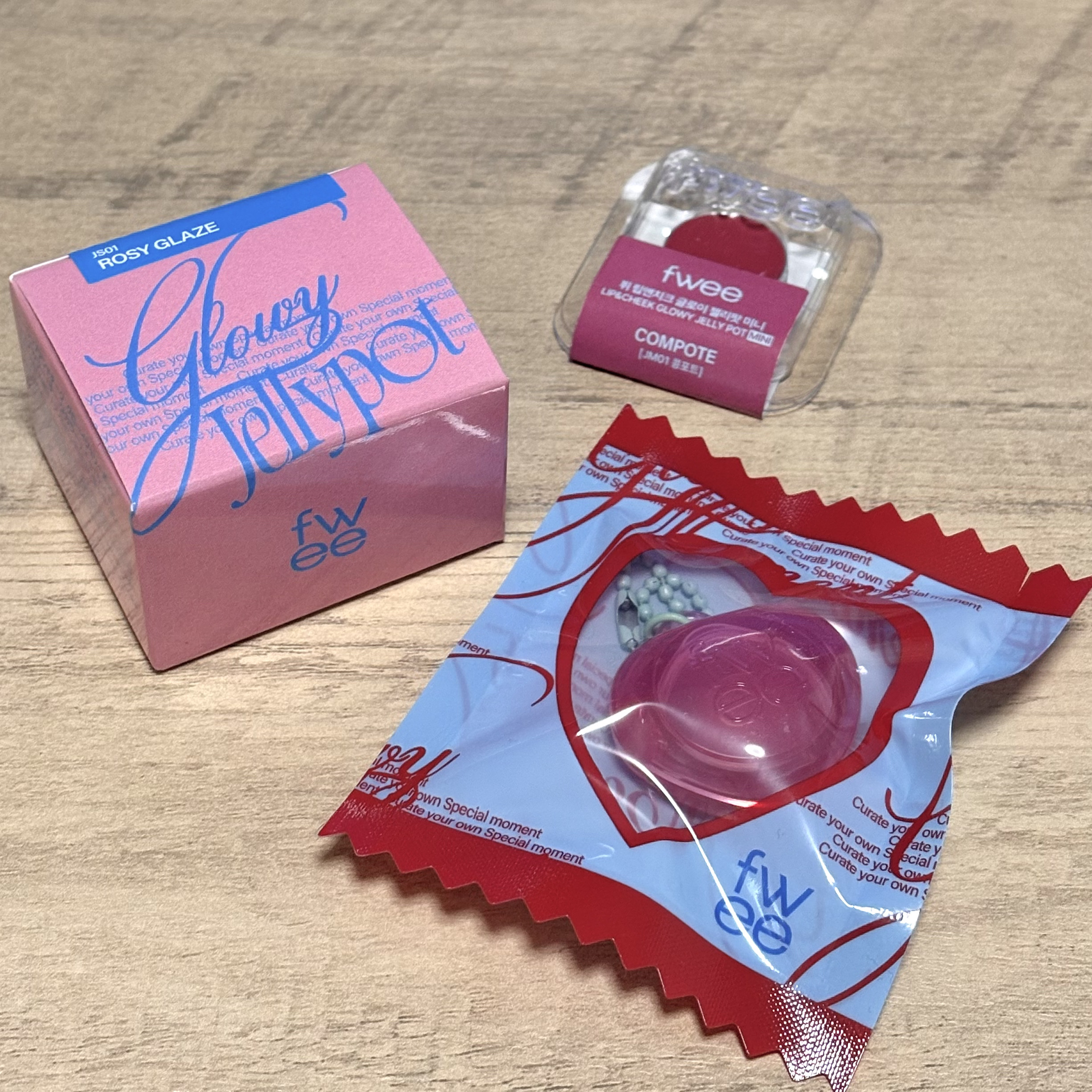 フィー 4Dボリューミングプランパー/fwee/リッププランパーを使ったクチコミ（3枚目）