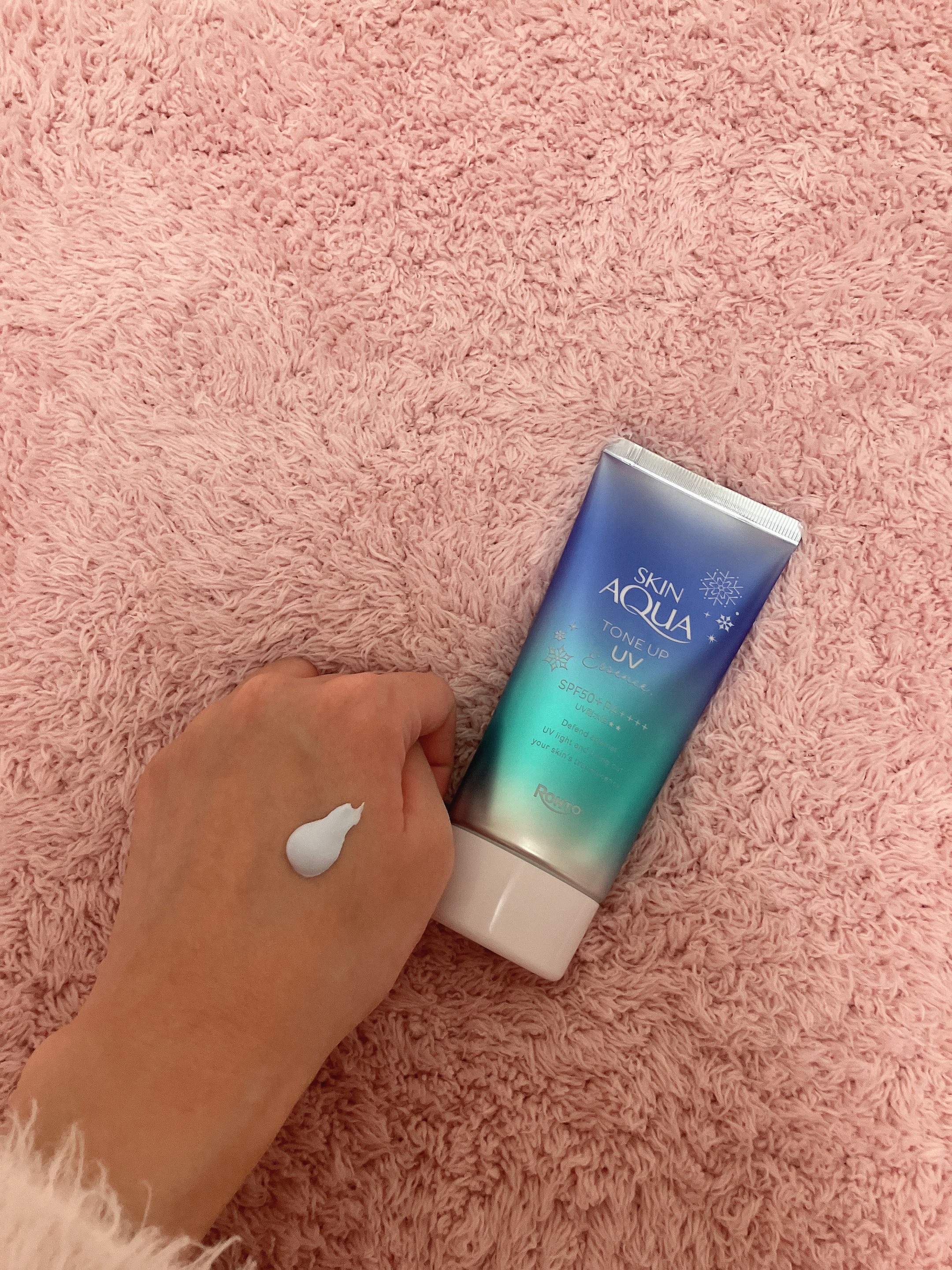 スキンアクア トーンアップUVエッセンス/スキンアクア/日焼け止めクリームを使ったクチコミ（2枚目）