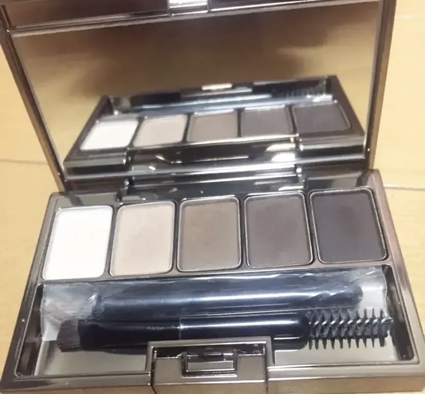 スタイリングアイゾーンコンパクト/LUNASOL/アイシャドウパレットを使ったクチコミ（1枚目）