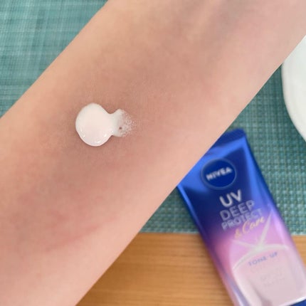 ニベアUV ディープ プロテクト&ケア トーンアップ エッセンス/ニベア/日焼け止めローションを使ったクチコミ(4枚目)