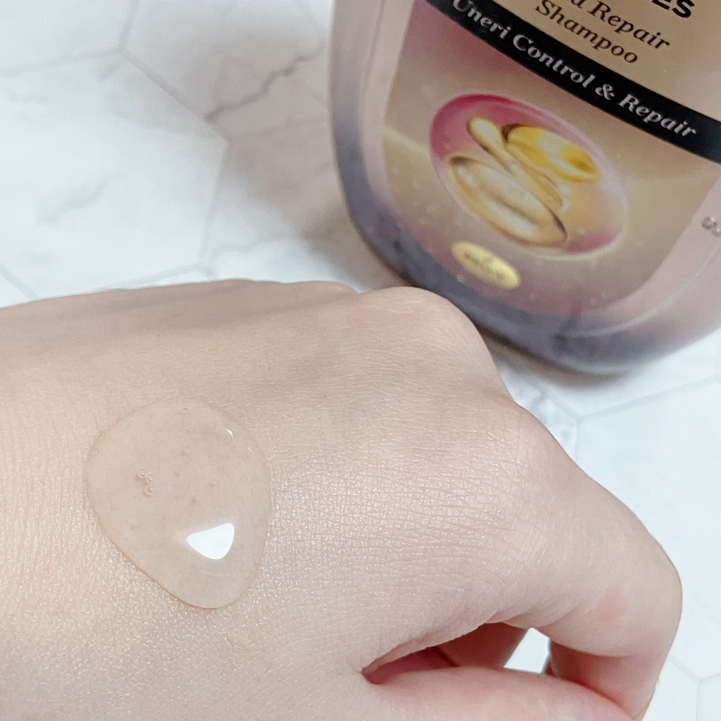 ミラクルズ うねりコントロール&リペア ボンドリペア シャンプー/トリートメント/パンテーン/市販シャンプーを使ったクチコミ(2枚目)