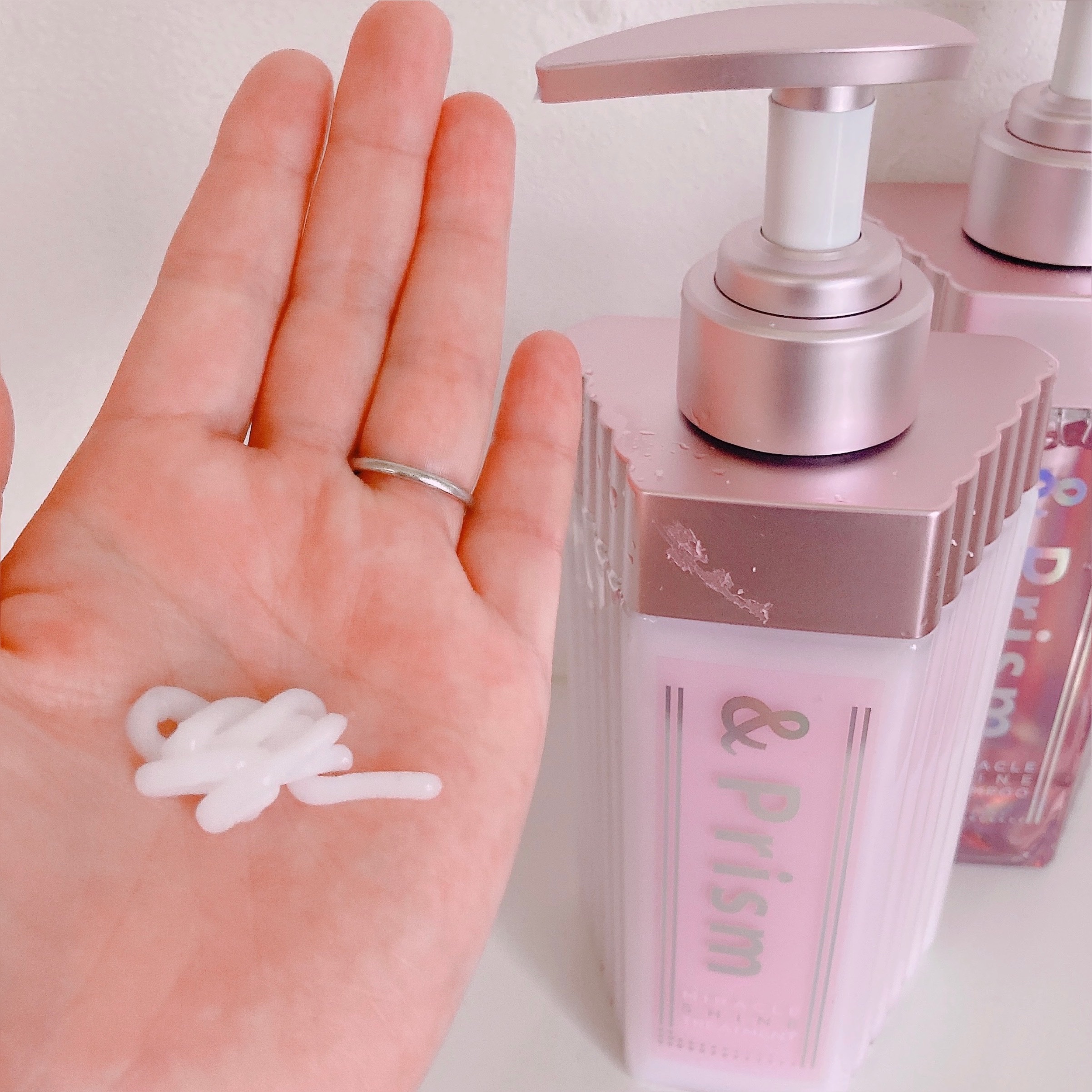 ミラクル シャイン シャンプー/ヘアトリートメント｜&Prismの