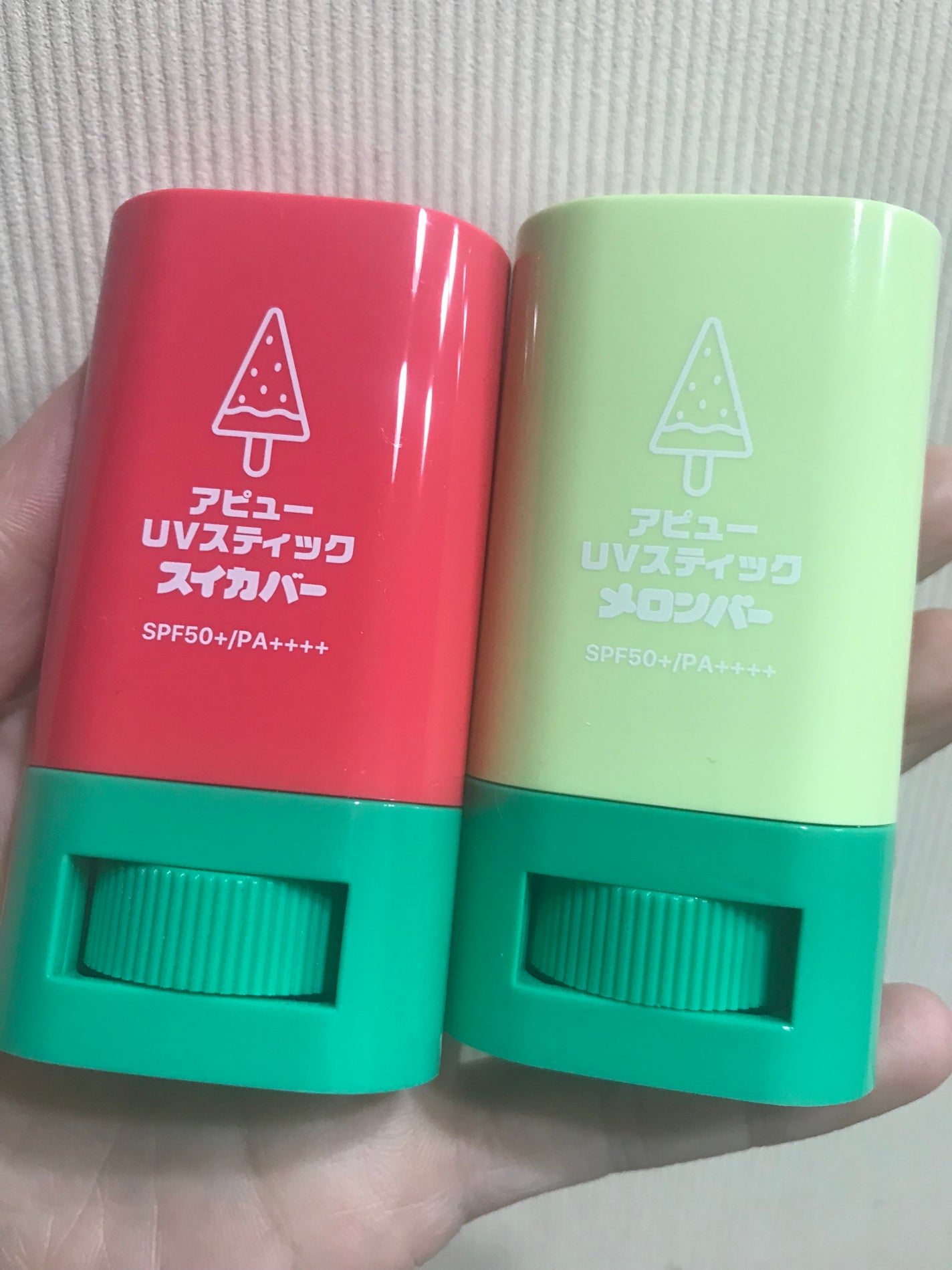 アピュー ジューシーパン UVスティック(スイカバー/メロンバー)/A’pieu/日焼け止めスティックを使ったクチコミ(2枚目)